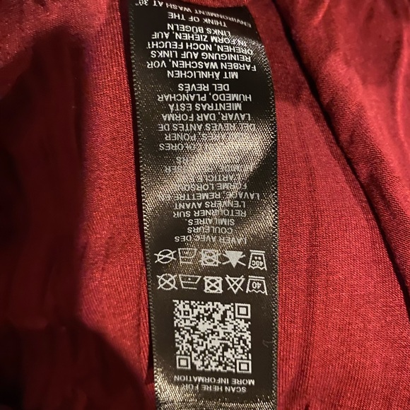 Waisted design ASOS long sleeve midi tea dress with buttons in burgundy - Picture 8 of 9